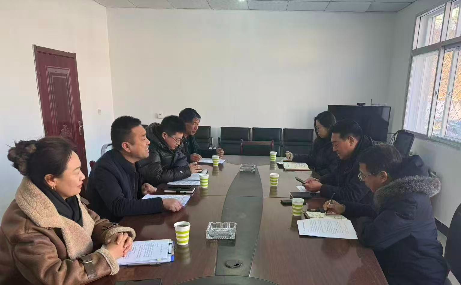 市林业局局长赵小鹏赴青龙县帮扶村开展走访调研活动